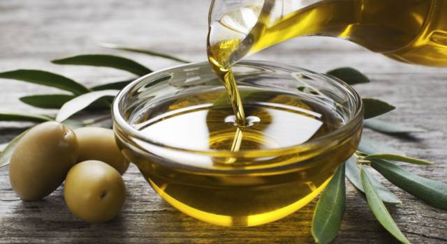 Quanto olio d’oliva usare per un massaggio rilassante