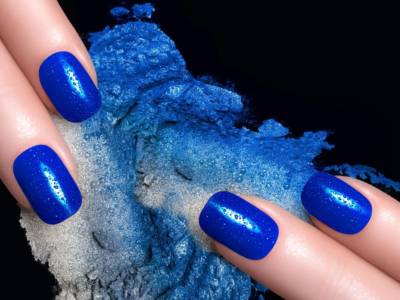 Come fare nail art effetto acqua