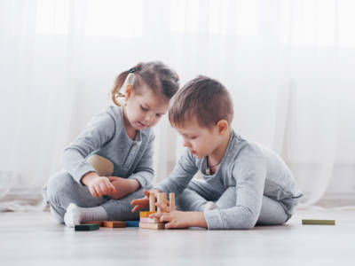 Lavoretti per bambini con bastoncini del gelato