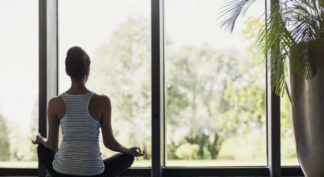 5 esercizi di Yoga per eliminare i chili di troppo