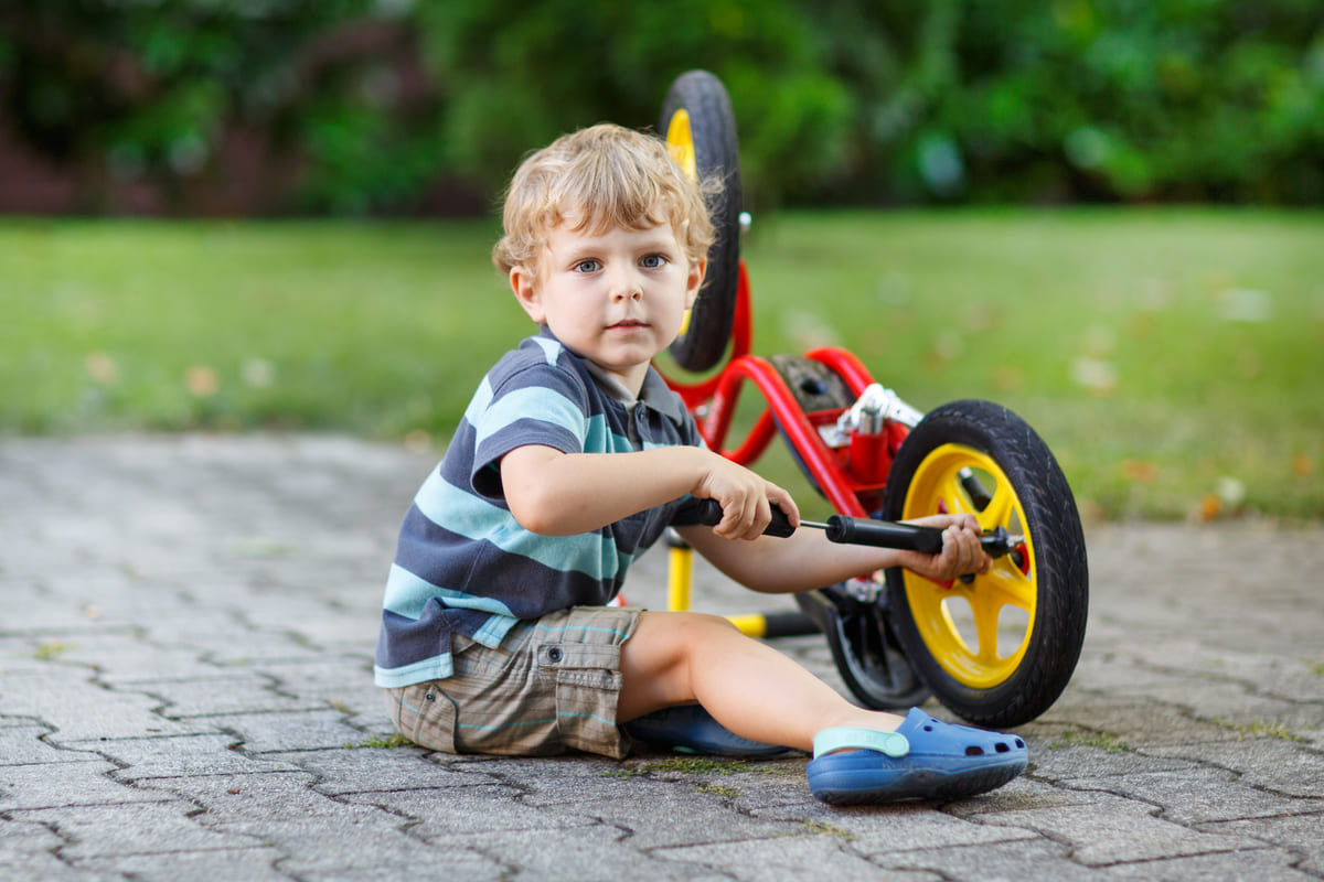 bambino bicicletta