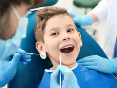 denti dentista bambino visita