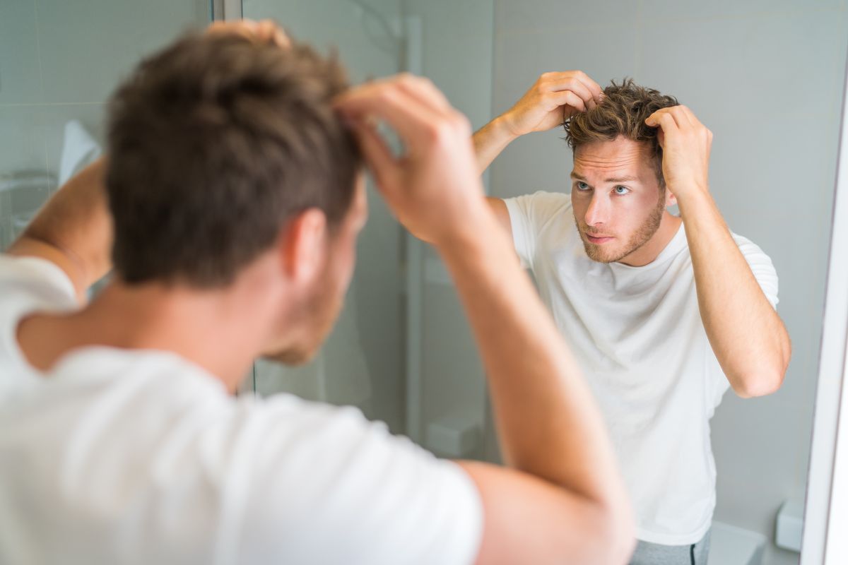 uomo cera capelli