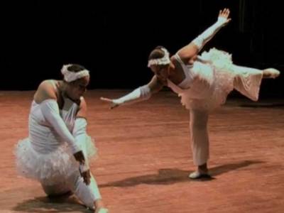 Cuba, ballerine oversize in scena con “Il Lago dei Cigni” – VIDEO