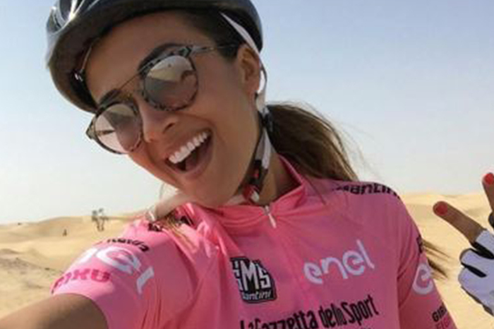 Giorgia Palmas, bellissima ciclista a Dubai - VIDEO