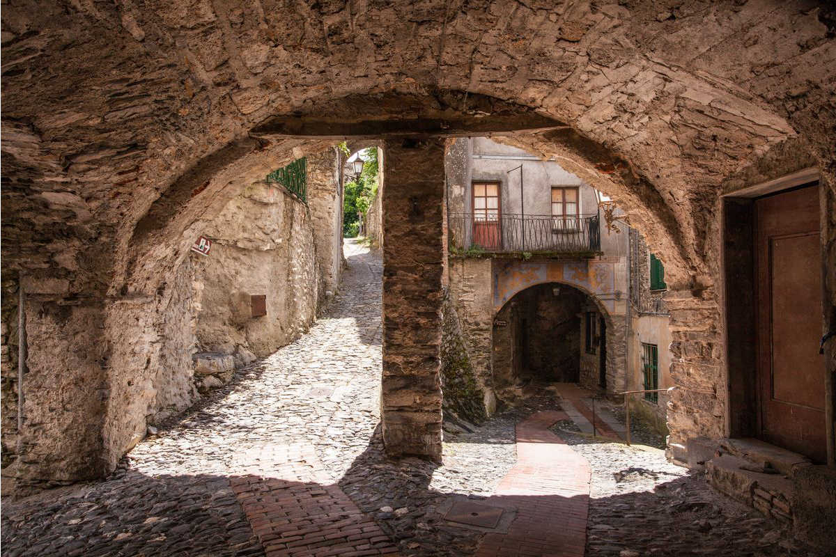 borgo triora liguria