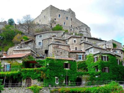 castelvecchio di rocca barbena