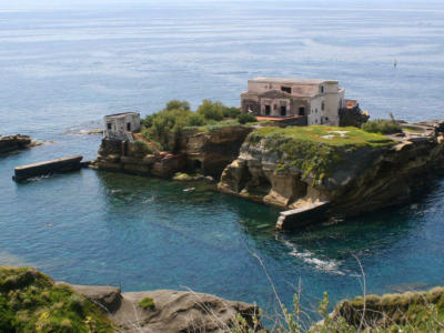 isola di gaiola a napoli