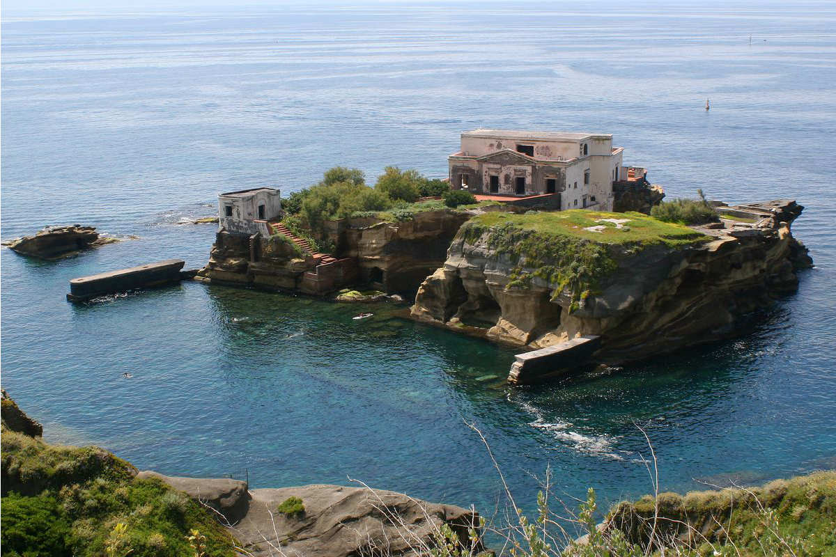 isola di gaiola a napoli