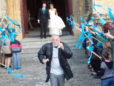 Quando le foto dei matrimoni vengono rovinate dagli intrusi – VIDEO