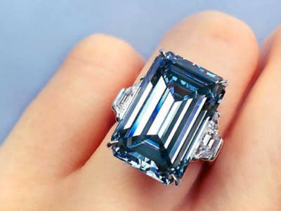 Diamante blu Oppenheimer venduto a prezzo record: 50 mln dollari