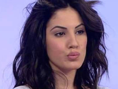 Giulia De Lellis non si trattiene e risponde agli insulti