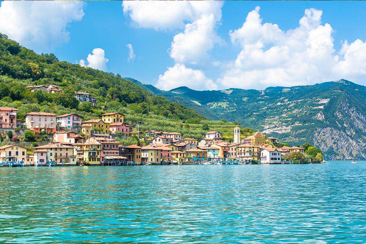 monteisola borgo paese lago iseo