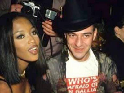 John Galliano: dopo anni di abusi di alcol e droghe…