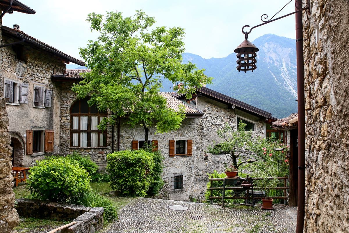 Visitare Canale di Tenno, uno dei Borghi più Belli d’Italia