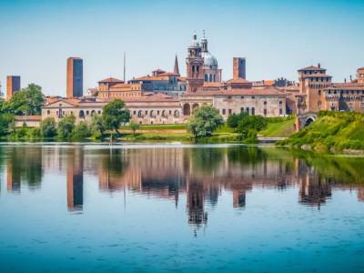 Panoramica città di Mantova Lombardia