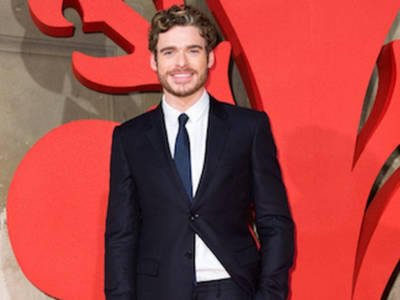 Richard Madden, principe (senza veli) delle serie tv: 5 motivi inconfessabili per cui conquisterà anche Maria De Filippi