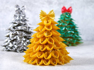 decorazione natalizia albero di natale di pasta