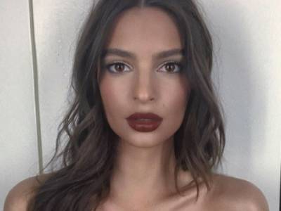 Emily Ratajkowski pubblica uno scatto bollente ed è pioggia di like!