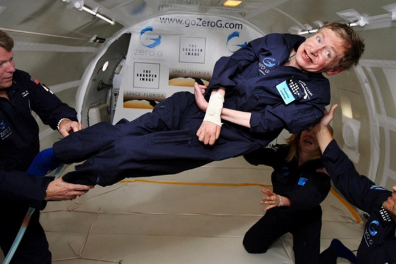 Stephen Hawking: lo scienziato britannico presto nello Spazio