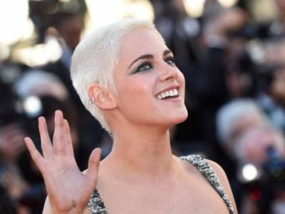 Da Kristen Stewart a Julia Roberts: 8 dive contro la chirurgia estetica