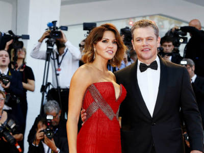 Matt Damon, unico uomo sul red carpet al femminile di Venezia