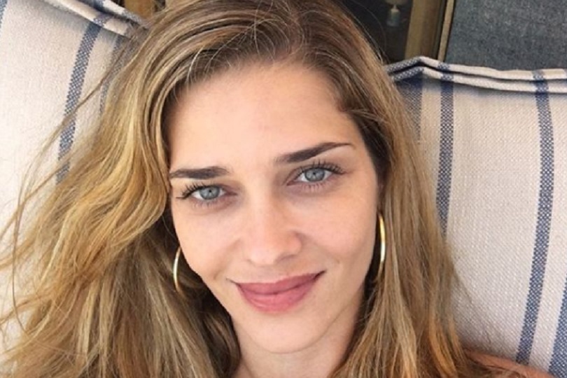 Ana Beatriz Barros