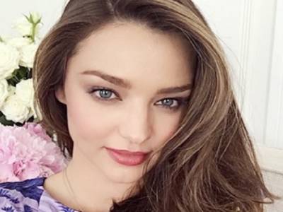 5 curiosità su Miranda Kerr: i segreti di bellezza, gli outfit e un matrimonio con…