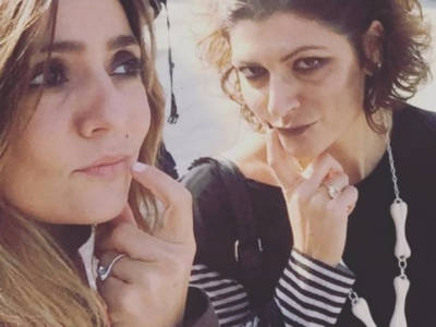 Ambra Angiolini sfoggia un solitario: nozze vicine con Allegri?