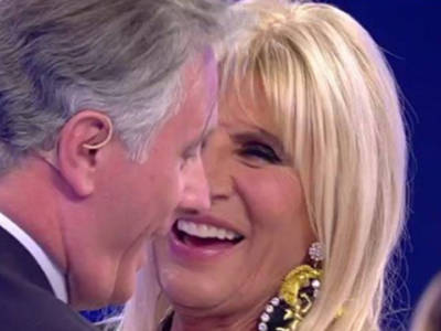 Uomini e Donne: Maria De Filippi dà l’ultimatum a Gemma e Giorgio