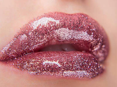 Holograohic lips