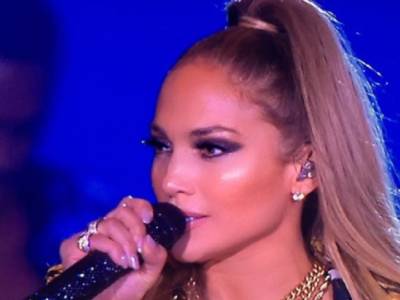 Jennifer Lopez shock, racconta di esser stata molestata