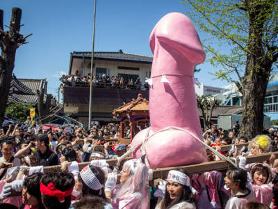 La festa del pene di ferro celebrata in Giappone: il Kanamara Matsuri