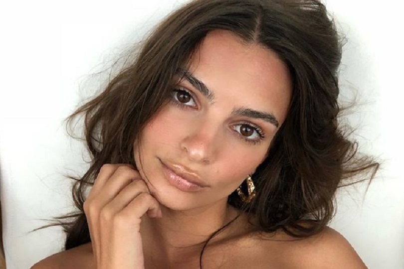 Emily Ratajkowski