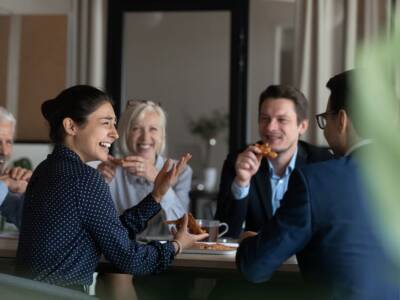 cena con colleghi di lavoro