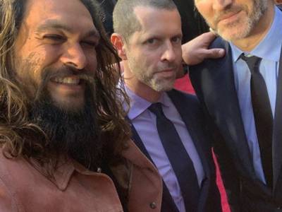 Jason Momoa con i colleghi di GoT