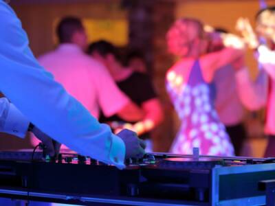 DJ festa matrimonio musica mixer