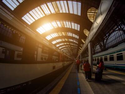 Le stazioni ferroviarie più belle d’Italia: viaggio tra i luoghi simbolo del trasporto su binari