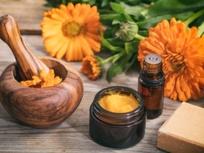 Come preparare olio di calendula