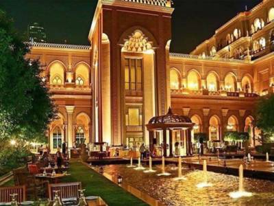 Emirates Palace Hotel: nel cuore extra lusso di Abu Dhabi