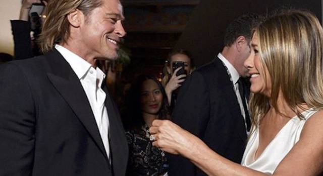 Brad Pitt e Jennifer Aniston: prima il bacio, poi quelle voci&#8230;