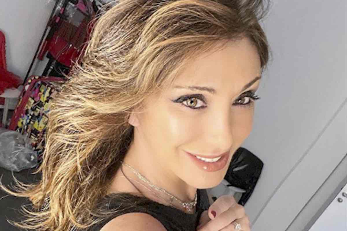 Chi E Enrico Monti Marito Di Sabrina Salerno E Imprenditore Tessile