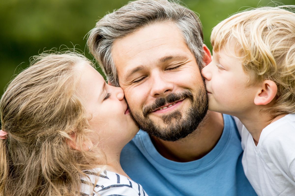 Padre con figli