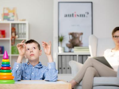 Bambino dalla psicologa