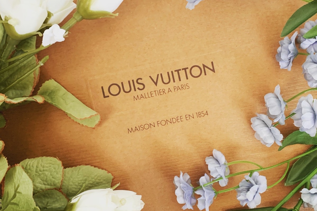 Come pulire i manici di una borsa Louis Vuitton