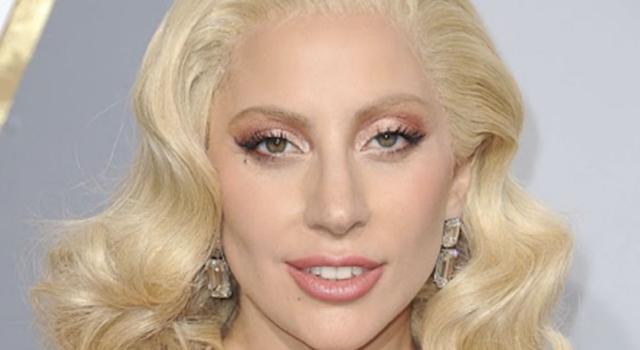 La spilla colomba di Lady Gaga è in vendita per beneficenza