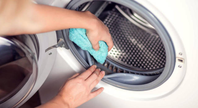 Come eliminare l&#8217;odore dalla lavatrice
