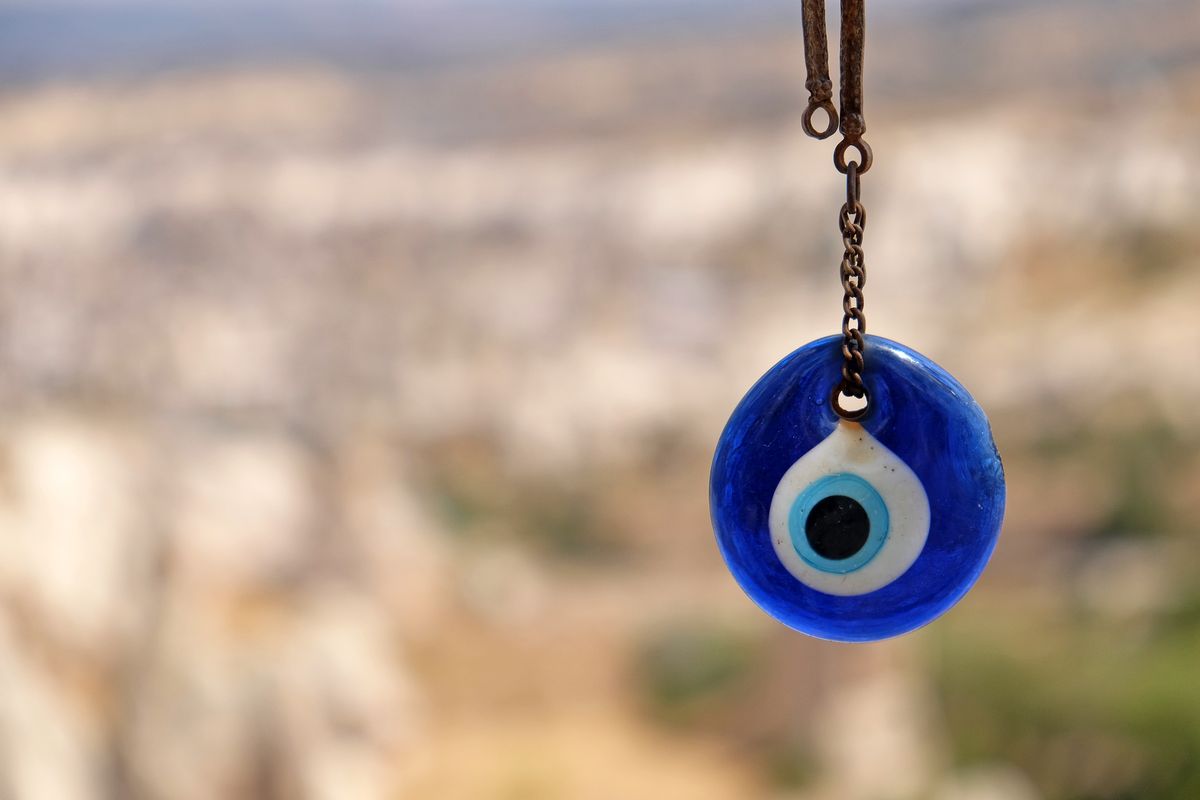 Occhio di Allah: leggenda e significato dell'amuleto turco