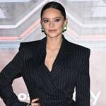 Francesca Michielin a X Factor con un elegante tailleur gessato