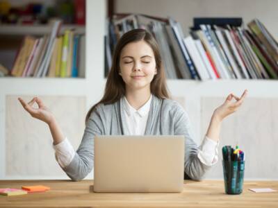 donna meditazione pc